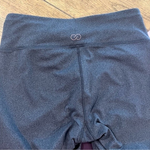 Calia by Carrie Underwood Tri-Colored Leggings in Women's Size Small - Picture 9 of 12
